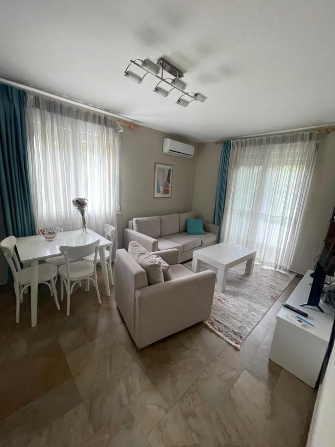 Anna'S Apartment Tirana Extérieur photo